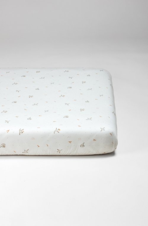 L'envolée baby bed sheet with bird motifs in 100% GOTS-certified organic cotton