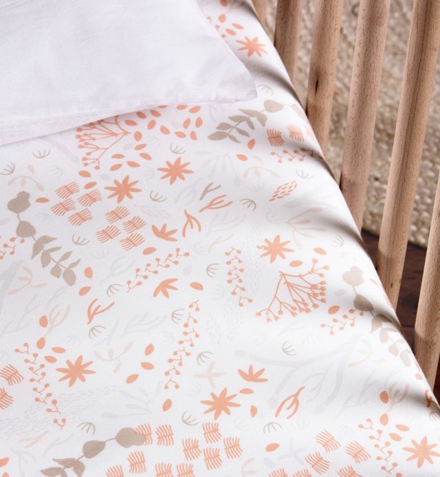 Drap housse lit bébé motifs Yukari douceur en Coton Bio 60x120cm et 70x140cm