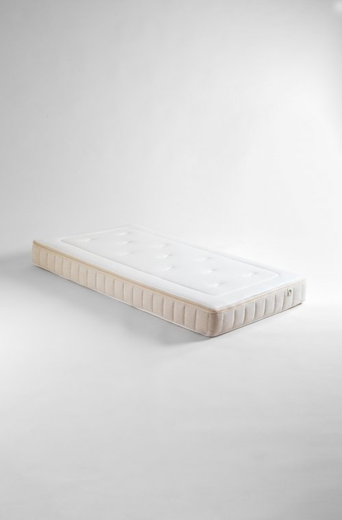Chanvrenatura® baby mattress with a 100% natural heart. Eco-responsible mattress without any chemical treatment