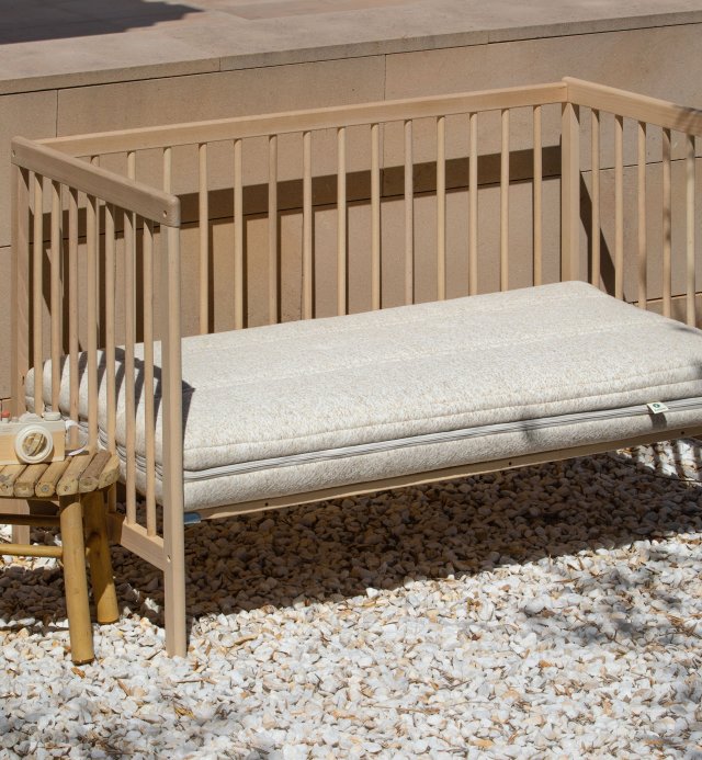 Chanvrenatura® babymatras met een 100% natuurlijke kern. Milieuvriendelijke matras zonder chemische behandeling