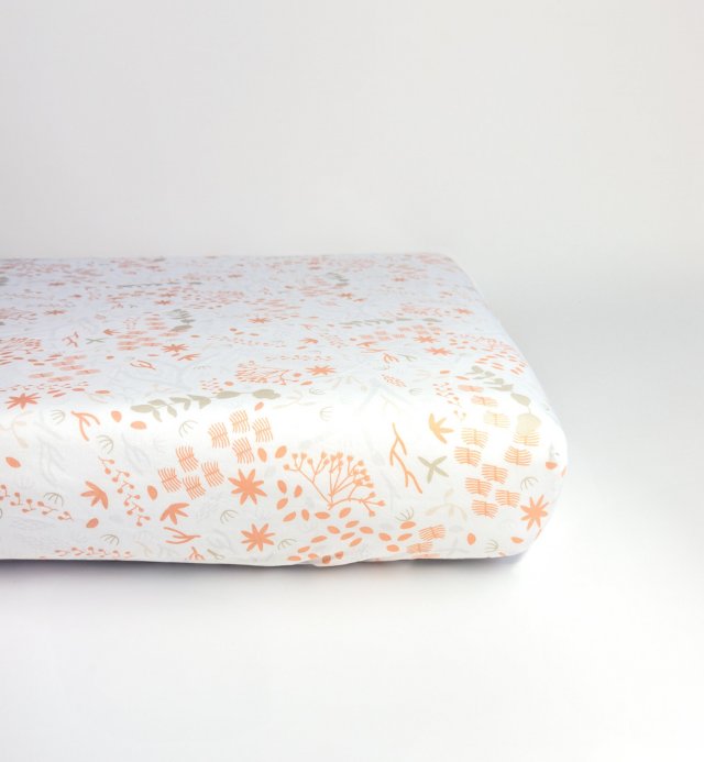 Drap housse lit bébé motifs Yukari douceur en Coton Bio 60x120cm et 70x140cm