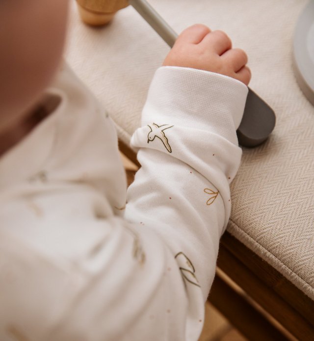 100% GOTS-certified organic cotton 2-piece footless pyjamas for children aged 18 months to 5 years