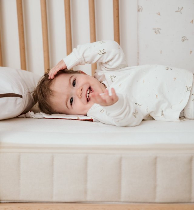 Chanvrenatura® baby mattress with a 100% natural heart. Eco-responsible mattress without any chemical treatment